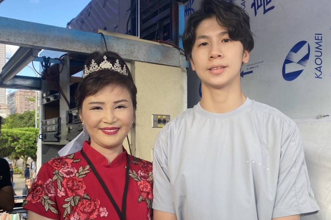 「世界拳后」林郁婷奧運金牌戰贏了 總統府孝心洗腳 獲頒獎