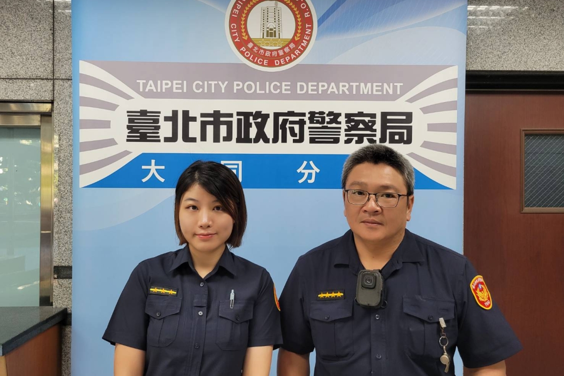 即刻救援／高齡嬤不慎跌倒，大同暖警攙扶助返家