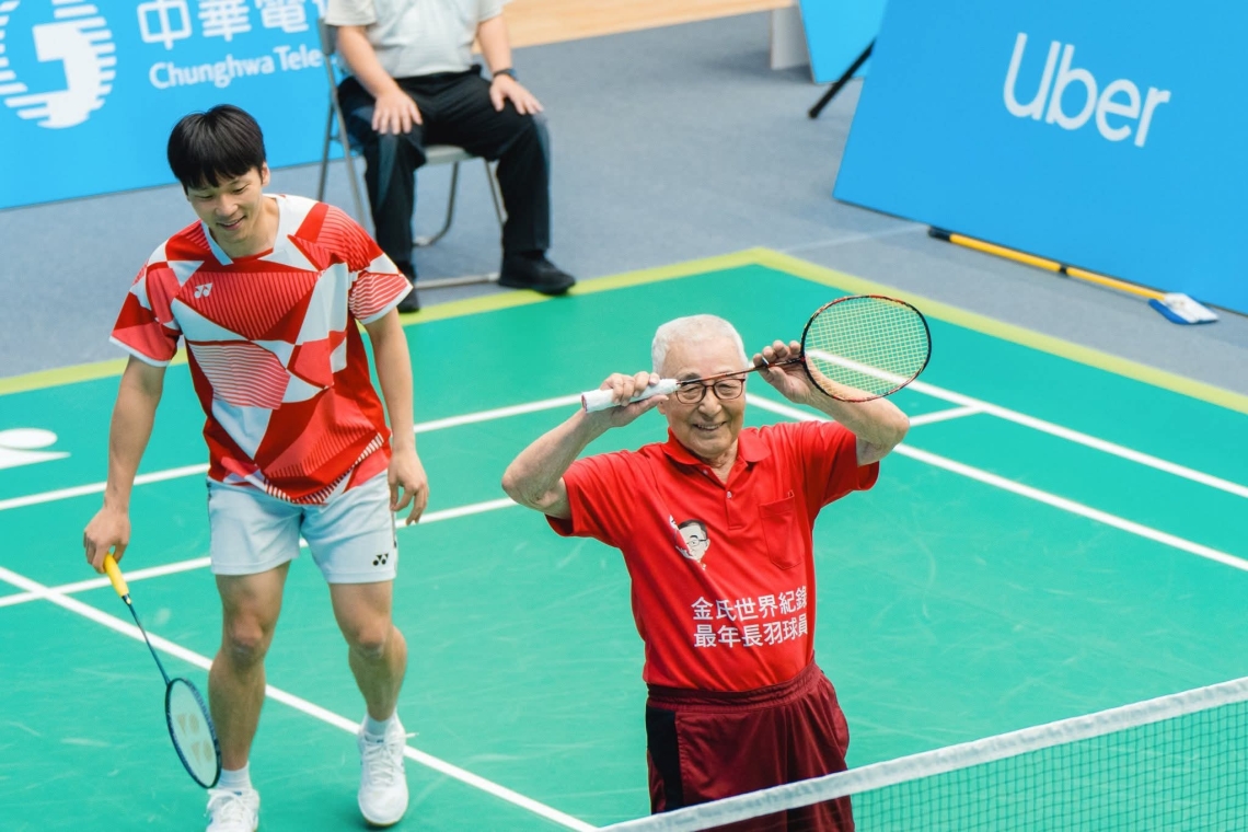 跨越半世紀的黃金羽球組合！🏸104歲金氏世界紀錄認證「全球最年長羽球選手」林友茂老師