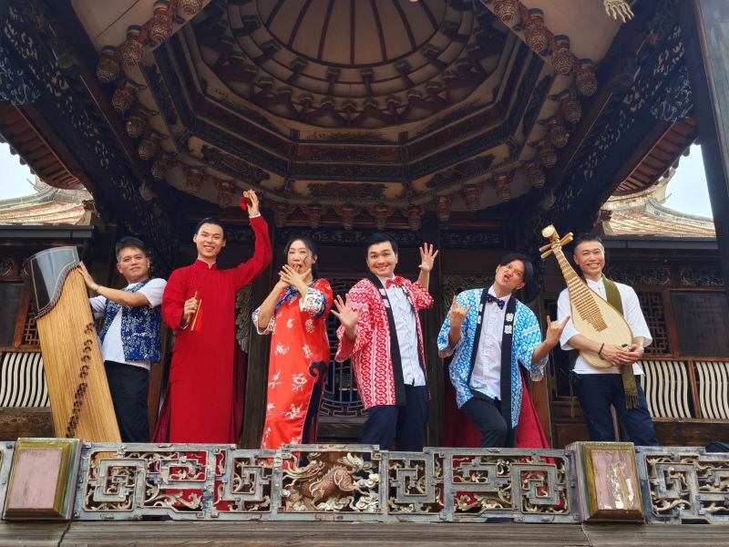 大花廳呈現精彩表演.jpg